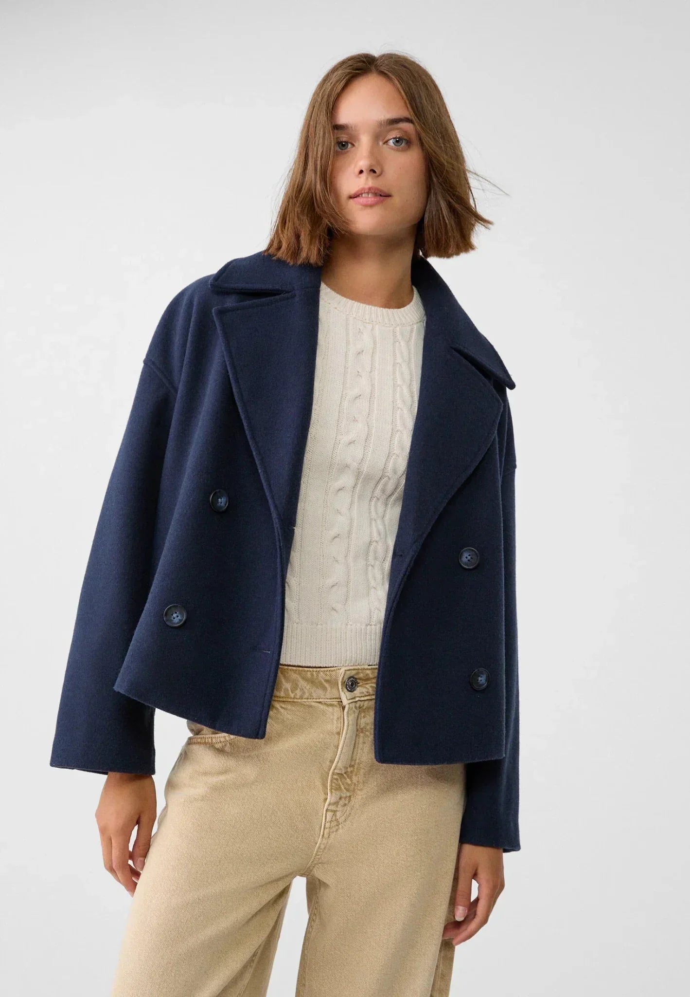 Cropped Double-Breasted Winter Jacket for Women – Stylish Wide Lapel Coat