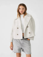 Cropped Double-Breasted Winter Jacket for Women – Stylish Wide Lapel Coat