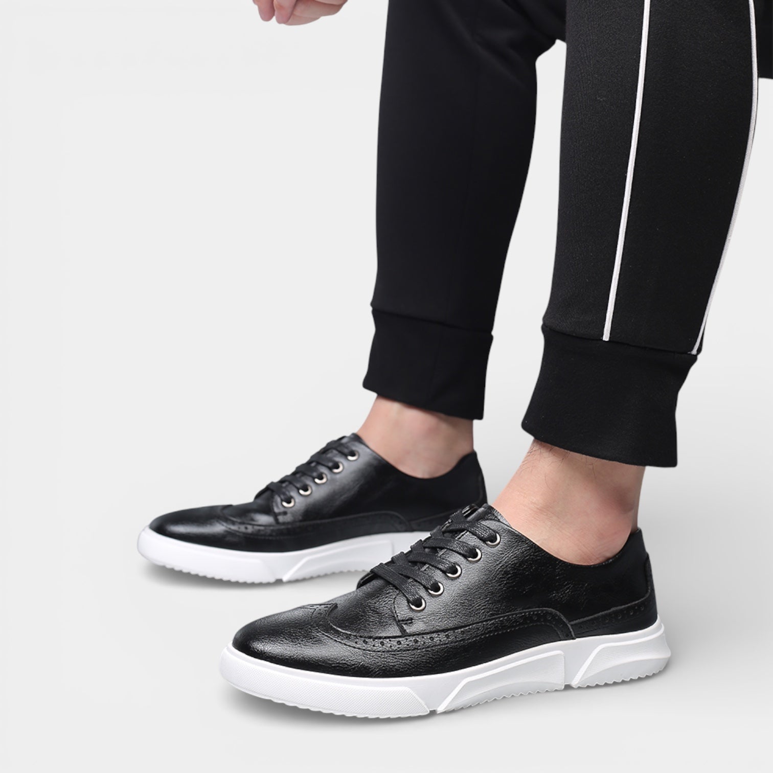 Men’s Leather Lace-Up Casual Dress Sneakers