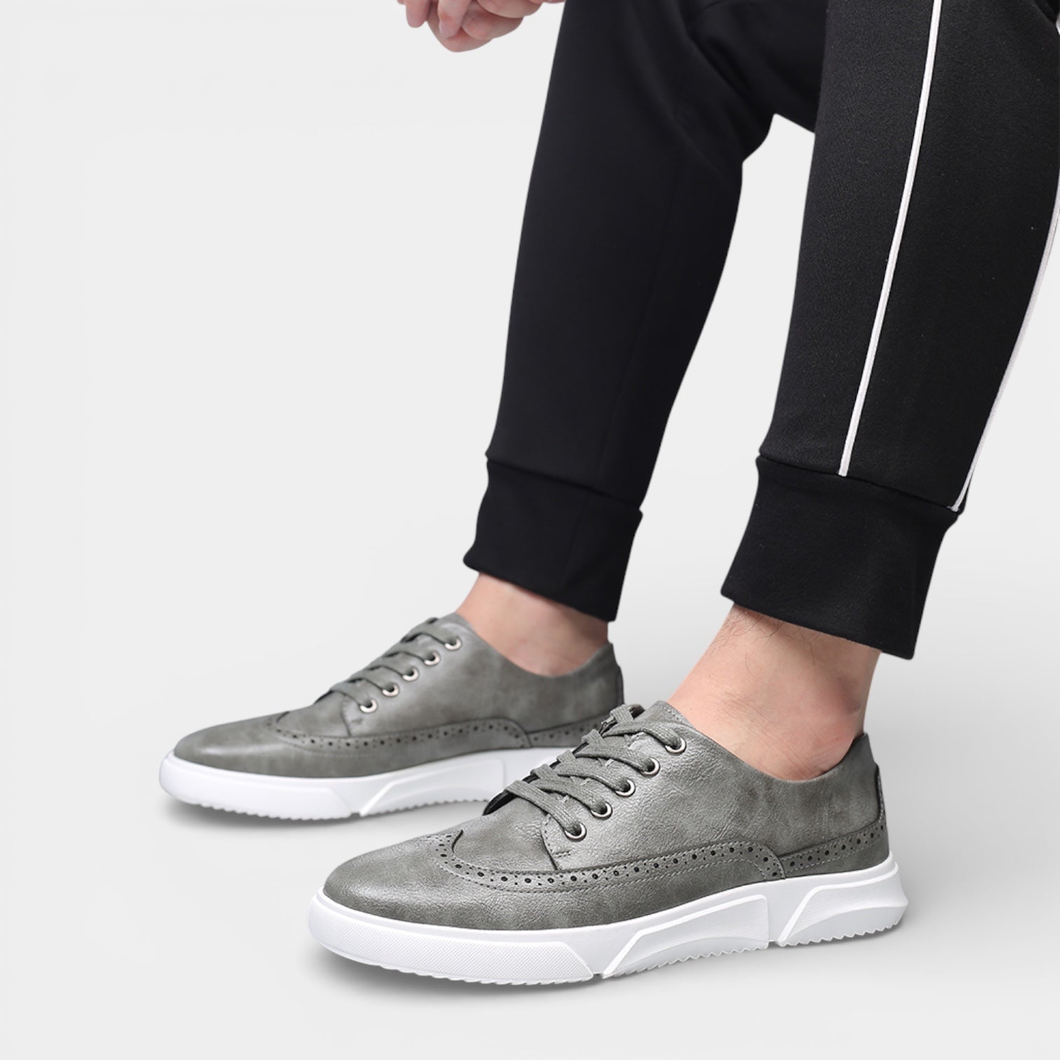 Men’s Leather Lace-Up Casual Dress Sneakers