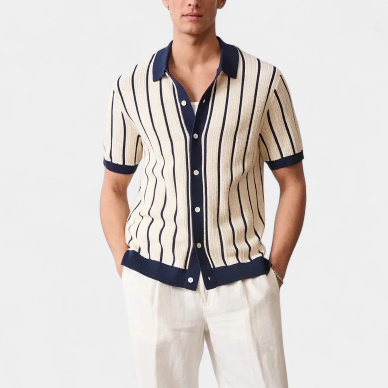 Men's Short-Sleeve Knitted Polo with Vertical Rib Texture and Buttoned Placket