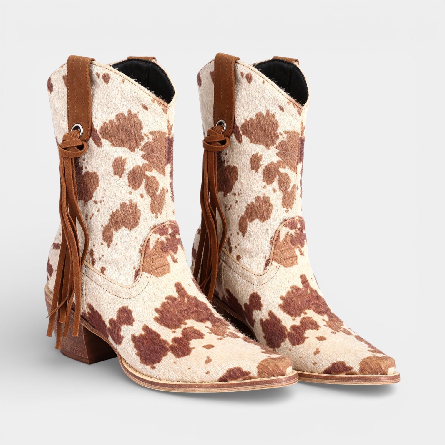 Women’s Cowboy Boots Faux Suede – Pointed Toe